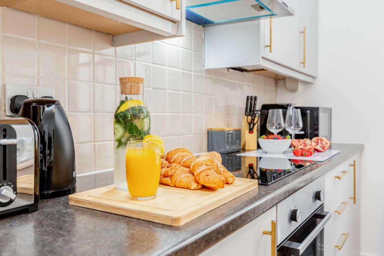 Bright & Spacious 4Beds Home - Kensington High Street-Olympia Londres Extérieur photo
